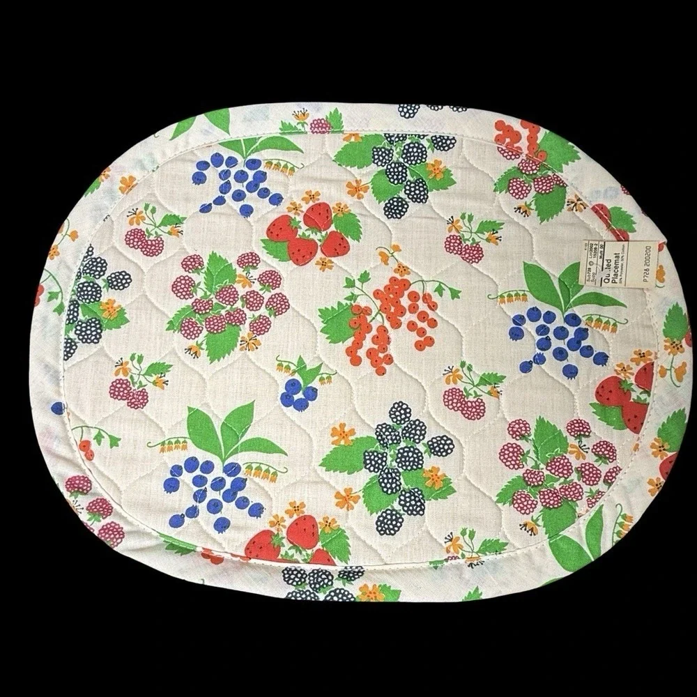 Vintage‎ Quilted Placemats Berries Cottagecore Country Granny Kitchen Set Of 4
